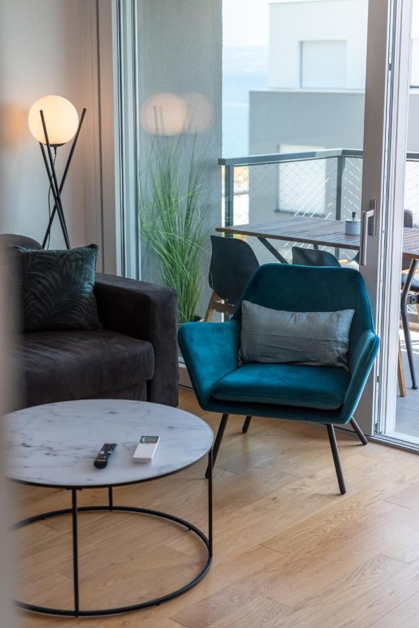 Dalmatia Apartment Znjan Split Bagian luar foto