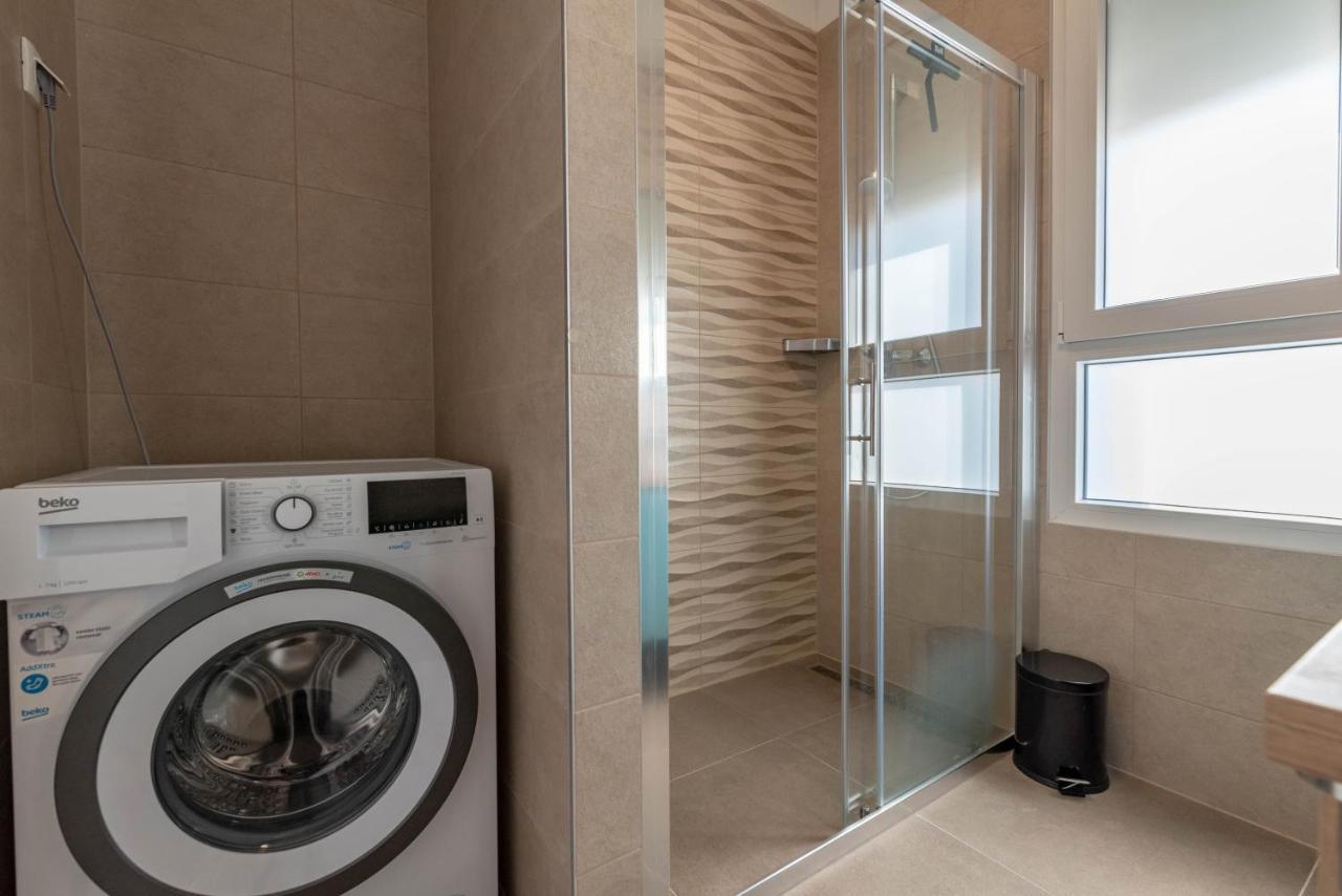 Dalmatia Apartment Znjan Split Bagian luar foto