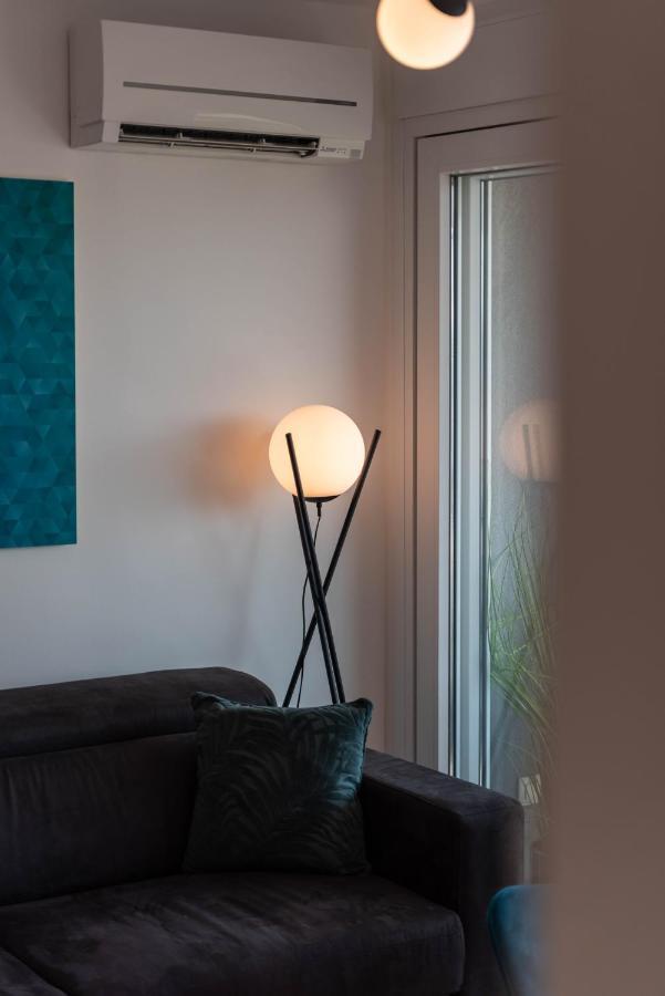 Dalmatia Apartment Znjan Split Bagian luar foto