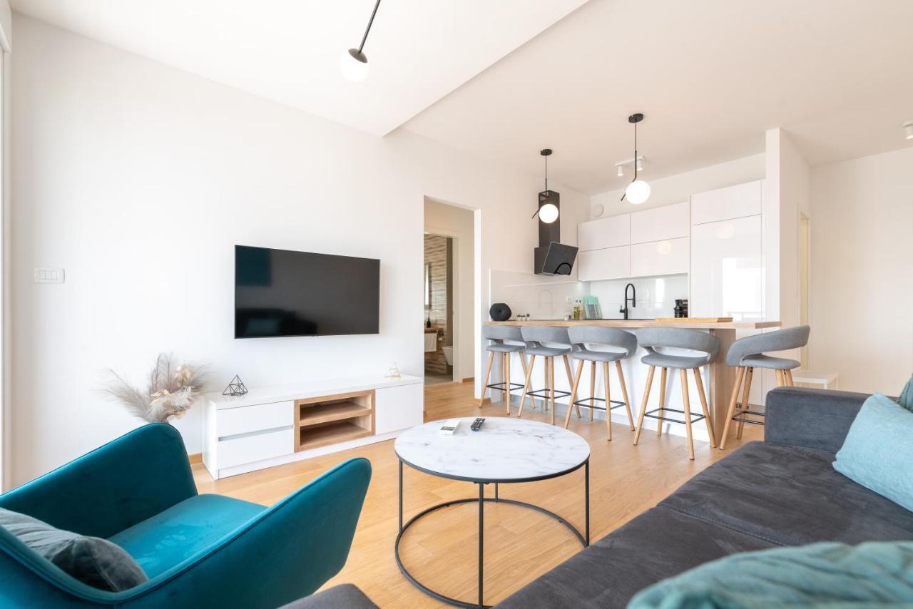 Dalmatia Apartment Znjan Split Bagian luar foto